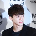 [EXO] 이게못생긴거냐...?
