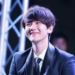 [EXO] 백현 눈웃음하나는 <b>작살</b>임