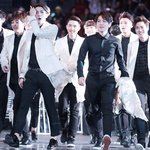 [EXO] 엑소의 20대<b>청춘</b>은 이모습으로 남았으면