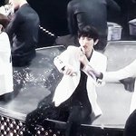 [EXO] 지금하는 코리아뮤직워어드 엑소 <b>순서</b> 언제였지??