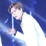 [EXO] 저날 세훈이 <b>눈</b>화장 존나 <b>이</b>뻣는데