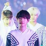 [EXO] 백현 <b>포커스</b>인데 카이와 디오에게 시강당했다.