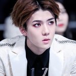 [EXO] 쌍수할때아파?