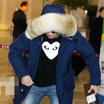 공항에서 <b>면도</b>하는 헨리ㅋㅋㅋㅋㅋㅋㅋ