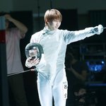 펜싱복입고 핫바디포스 넘치는 <b>레오</b>