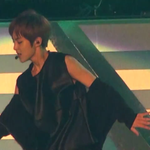 [시우민] 이것이 정녕 닝겐의 <b>턱선</b>이 맞나요