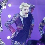 무대에서 기분 나쁜거 대놓고 티내는 exo <b>수호</b>..;