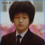 <b>범상</b>치않은 과거를 가진 아이돌