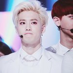 [EXO] <b>회사동생</b>이 선물주는거 어때? 추반좀~