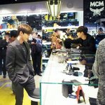 [exo] <b>매장</b>둘러보는사장님