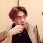 [exo] <b>세훈이</b>앞에앉아 동영상을찍을때일어나는일