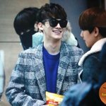[exo] 허니<b>버터</b>칩 숨기는 종대(feat. 백현)