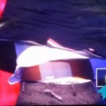[EXO] 종인이 이거 <b>허리</b>에 뭐 붙인거야?