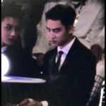 [EXO] 열심히 반대누르는 됴줌 애잔