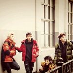 [EXO] <b>지나</b>갈래말래