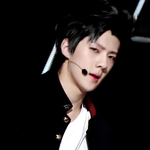 [EXO] 세훈이흑발하면컴백하는날판화력별로일거같은데