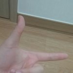 [EXO] 나도 다른곳은 정상인데 손만<b>찜</b>
