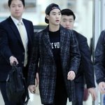 <b>스냅</b>백도 잘 어울리는 김수현