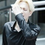 [EXO] 잠깐만 이사진뭐지