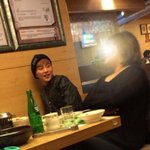 (ㅅㅅㅈㅇ)141215 오늘자 고기먹는 시우민(<b>ft</b>.염색한거니.....