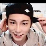 [EXO] <b>은우</b> > > > > > > > > > 찬열