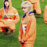 [EXO] <b>인형</b>같다.. 하...