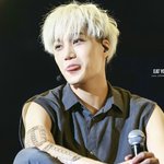 [EXO] <b>눈코입</b> 따로따로 봐서 뭐하냐