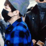 [EXO] 시우민형 쪼물쪼물 건드는 세훈이