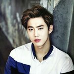 [EXO] 나 <b>턱</b>비대칭 때문에 돌아버리겠다