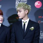 [EXO] <b>서태지</b>가 하고있는 넥타이 작년마마땐가 애들이 한거아님...