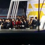 [EXO] 얘들아 괜찮아 나 가요대전갔다왓는데