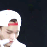 [EXO] <b>냉기</b>를 느끼는 김종대