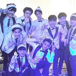 [EXO] 와 미쳤다 진짜 내가 지금 <b>알바</b> <b>교육</b>받으러가는데