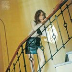 독보적인 분위기로 화보찍은 크리스탈