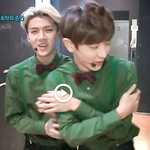 [EXO] 더팩트 누군지 알아냄.<b>jpg</b>