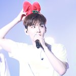 [수호] 작년 <b>크리스마스</b> 사진으로 달래야겠다