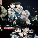 [exo] 이게 어쩐일이야 시우민이랑 <b>찬열이</b>