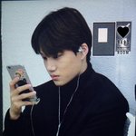 [EXO] 김종인 <b>핸드폰</b>ㅋㅋㅋㅋㅋ