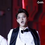 [EXO] 타오랑 후니 우정목걸이 맞춘거 둥둥?