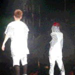 [EXO] 남자애들이 <b>툭툭</b>치고 노는건 일상인데