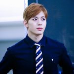 두 그룹 중 하나만 선택하기