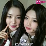 [EXO] 윤1<b>보미</b> 엔딩때 엑소 쳐다보는거 캡처