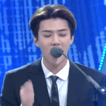 [EXO] 세훈 앙<b>대영</b> 움짤 나옴 둥둥이면 한번더 봐