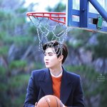 [EXO] 현실에 진짜 이런 대학선배는 있으면 안됨