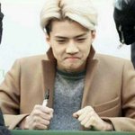 [EXO] 요즘 겨울이라 그런지 얼굴갈라진다ㅠ