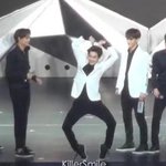 [EXO] 준면이는 콘서트때 <b>엽사</b>를 만드나?