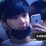 [레이] 이제 그 셀카를 풀어다오 <b>장예</b>흥~!