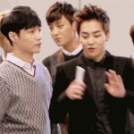 [시우민] 시우민 마릴린먼로 <b>흉내</b>내는거야? ㅋㅋ