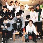 [EXO] 사실 나 엑소말고 <b>부업</b>있어