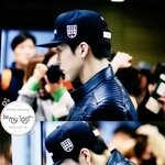 [시우민] 인천공항의자가 <b>딱딱</b>했던 시우민ㅋㅋ(한국도착!!)